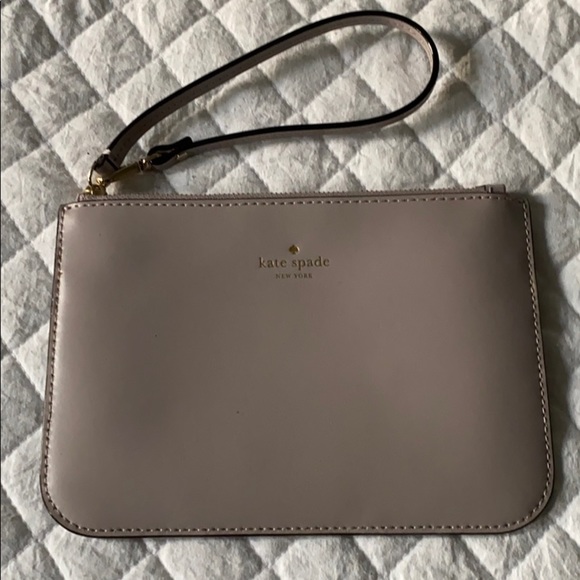 Kate Spade NEW Wristlet Sand Color - Picture 2 of 6